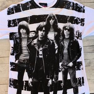 The Ramones vintage tee size Small